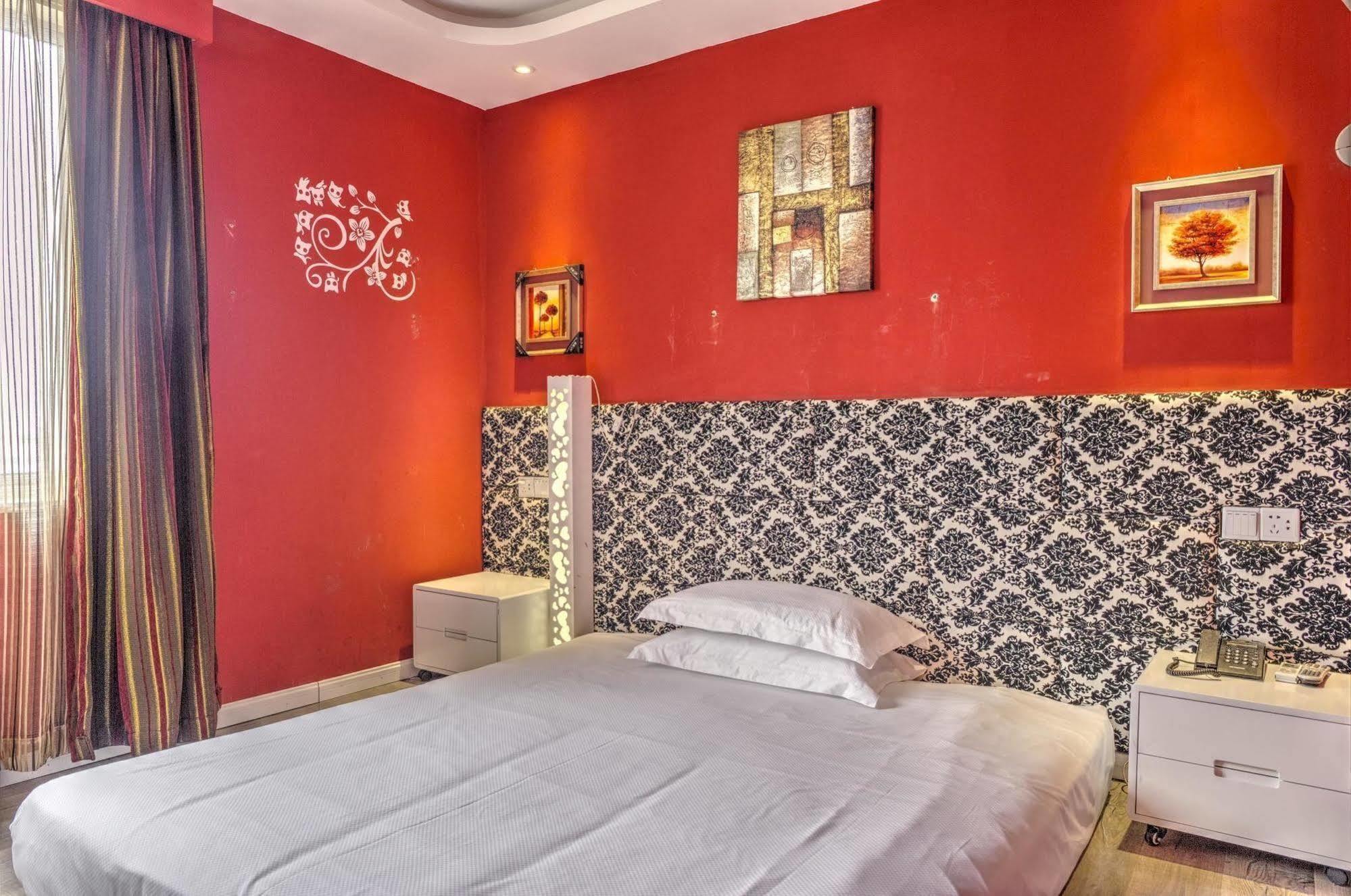 Milan Fashion Hotel Deqing Eksteriør bilde
