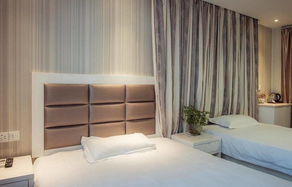 Milan Fashion Hotel Deqing Eksteriør bilde